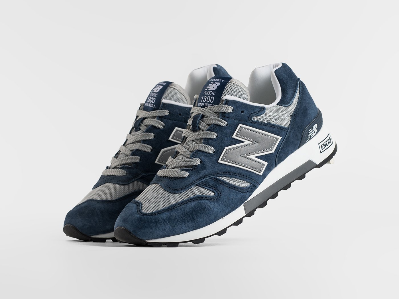 New Balance 1300 — фото товара 1